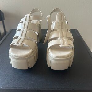 Steve Madden Chunky Platform Strappy Sandals in Cream
